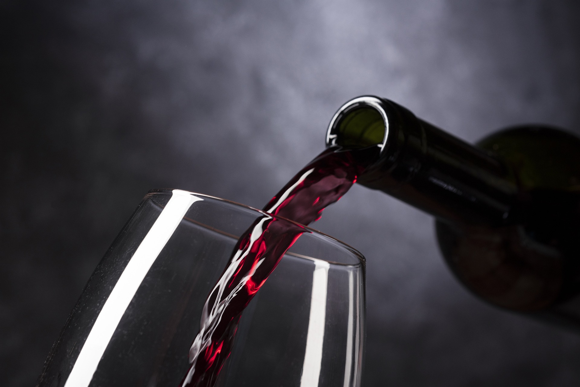 赤ワイン・白ワイン・ロゼワインは何が違うの？